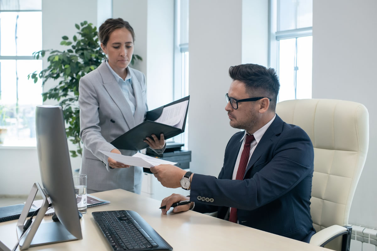 Four Tips to Avoid Process Server Scams