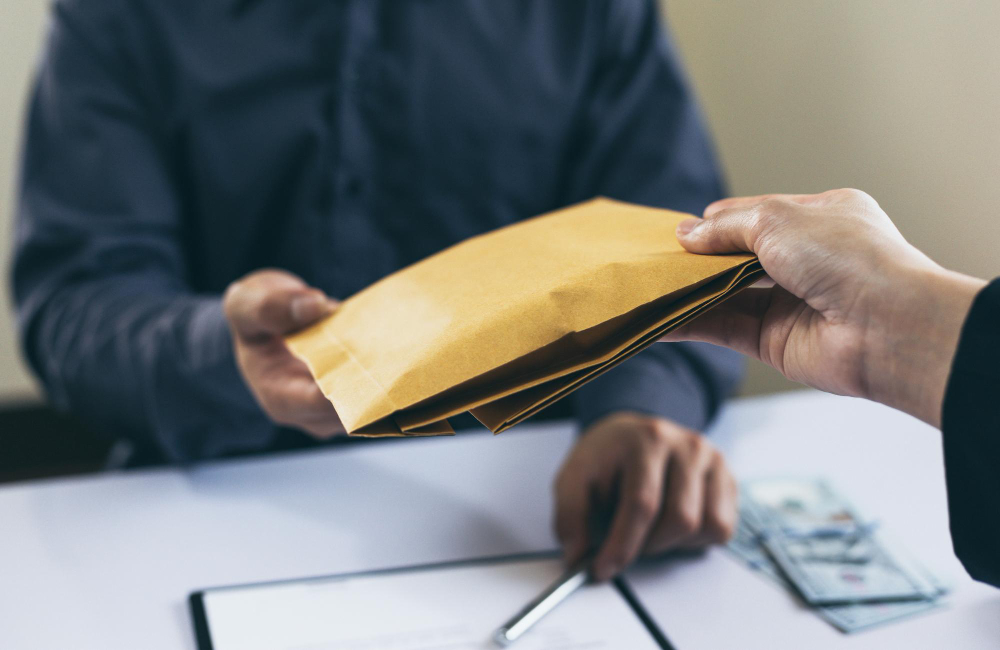 How to Become a Process Server in Orlando, Florida